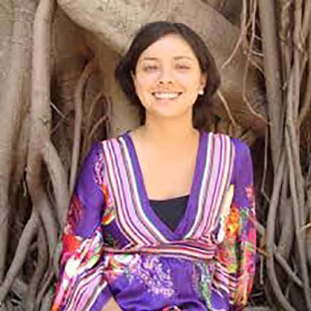 Professora Adriana Minor García